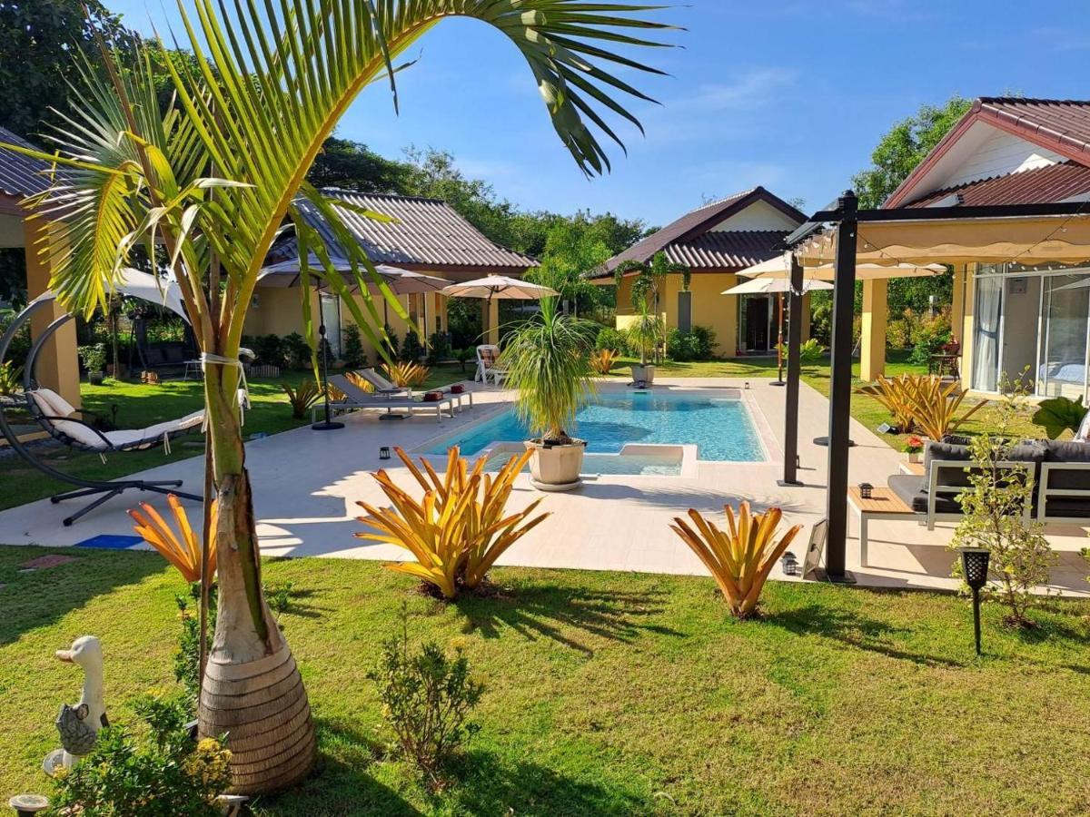 Pool Villa, Resort, Mae Ramphueng Beach, Ban Phe, Rayong, Residence M Thailand (Adults Only) Ban Chamrung エクステリア 写真