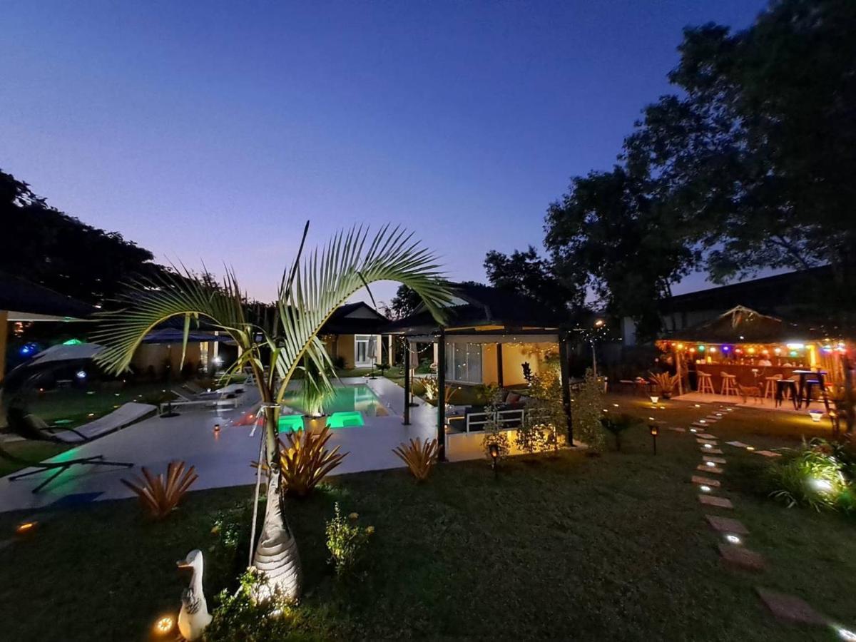 Pool Villa, Resort, Mae Ramphueng Beach, Ban Phe, Rayong, Residence M Thailand (Adults Only) Ban Chamrung エクステリア 写真